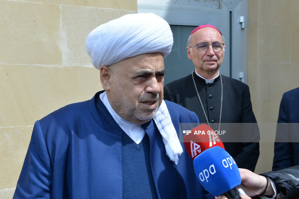 Аллахшукюр Пашазаде: Возможно, я буду присутствовать на похоронах Папы Римского, но это неточно