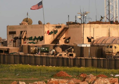 Американская база на востоке Сирии подверглась ракетному обстрелу