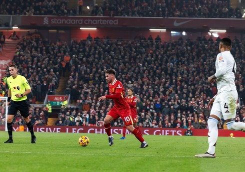 АПЛ: "Ливерпуль" увеличил разницу в очках с "Манчестер Сити"