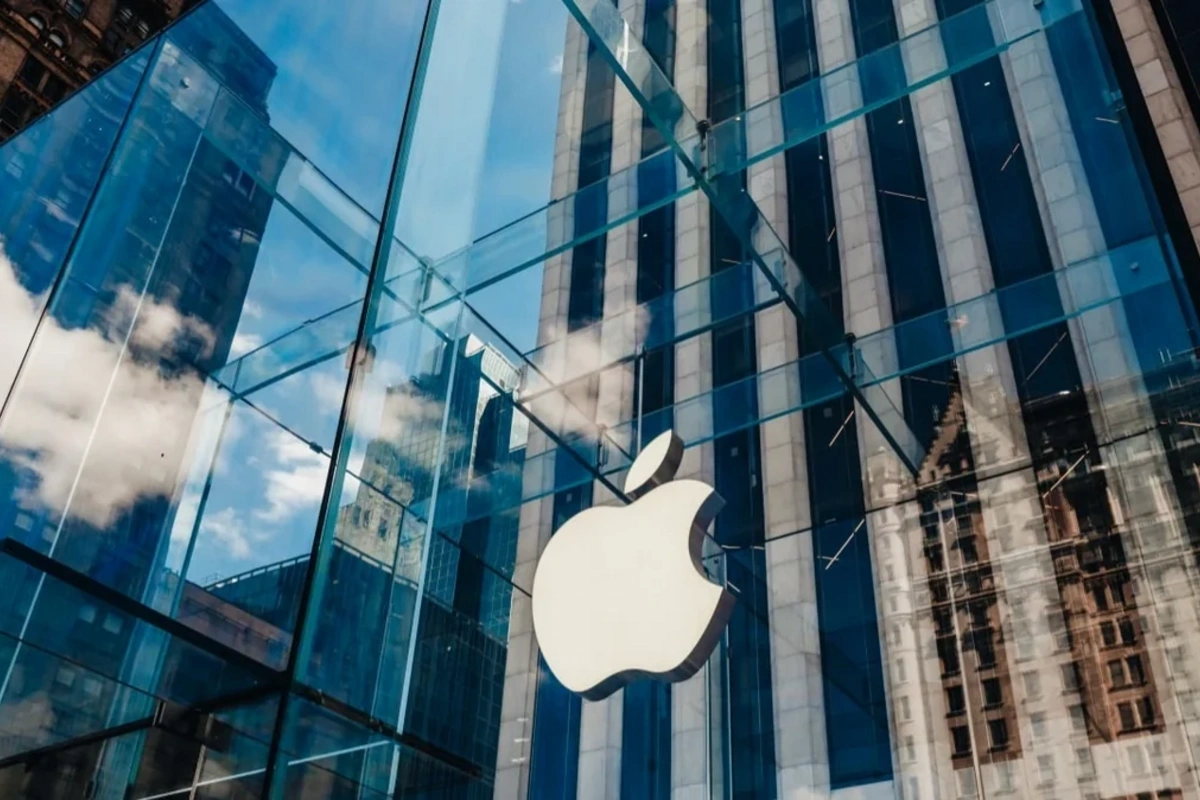 Apple вновь стала самой дорогой компанией в мире