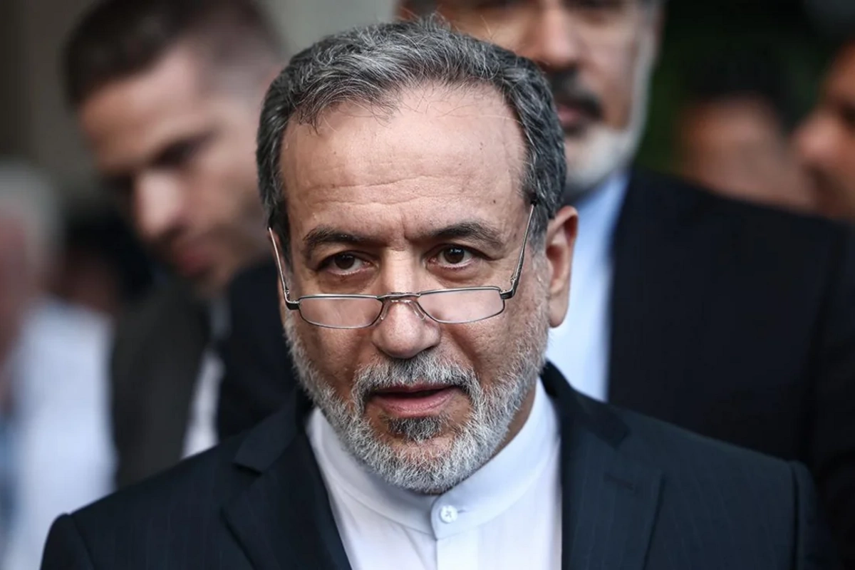 Арагчи назвал блокаду США иранских портов актом войны