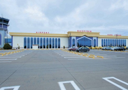 AZAL: В аэропорту Нахчывана наблюдается значительное скопление людей