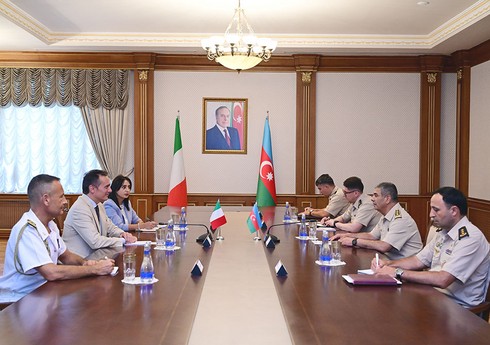 Азербайджан и Италия обсудили перспективы сотрудничества в военной сфере