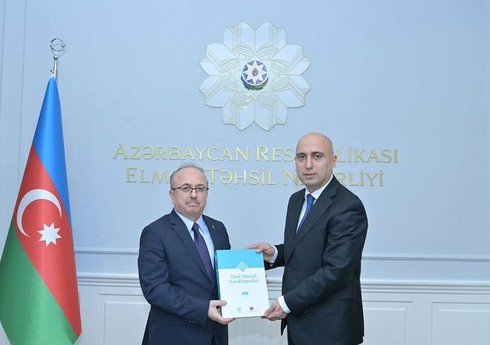 Азербайджан и Турция обсудили сотрудничество и перспективы развития