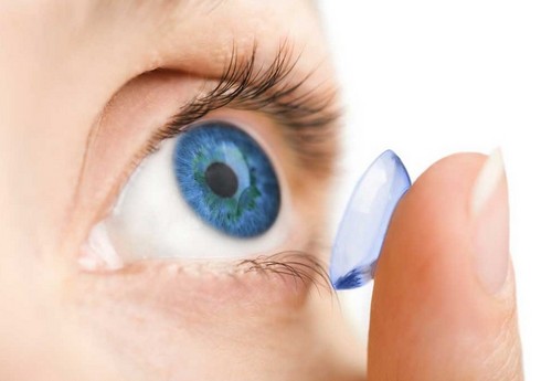 Азербайджан начал импорт контактных линз из Японии