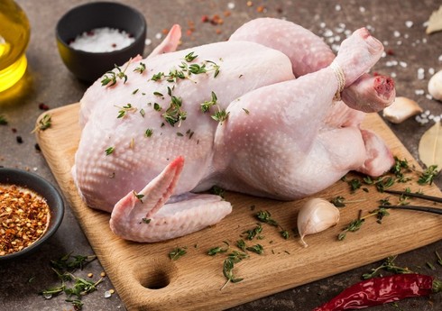 Азербайджан начал импортировать мясо индейки еще из двух стран