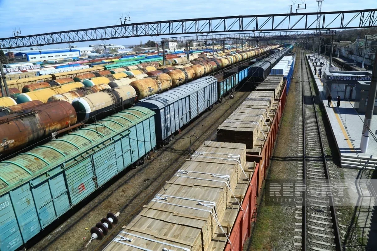 Азербайджан обеспечит транзит очередной партии грузов в Армению