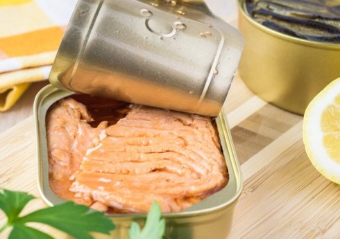 Азербайджан возобновил импорт консервированной рыбы из Индии