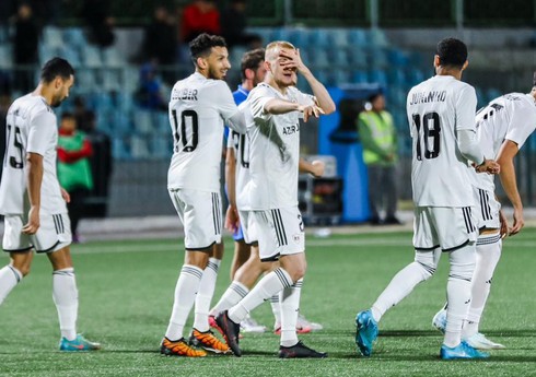 Азербайджанская Премьер-лига: "Карабах" разгромил "Кяпаз"