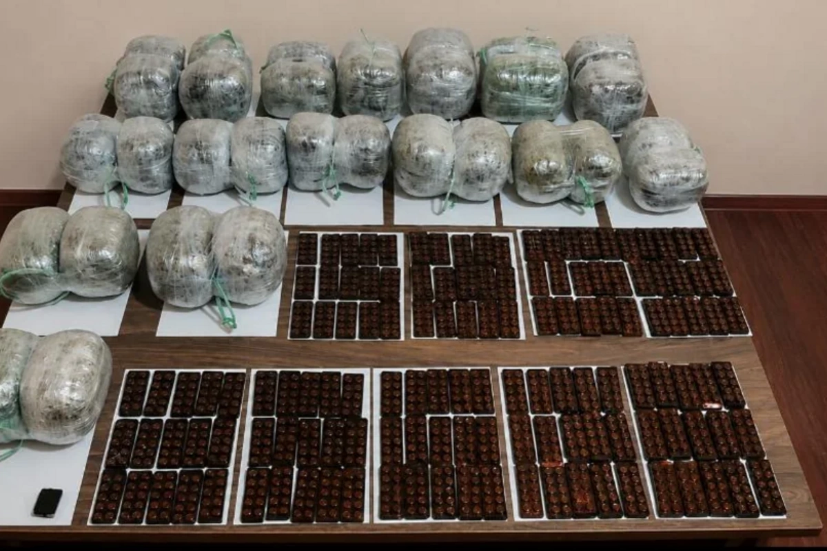 Азербайджанские пограничники изъяли из оборота более 35 кг наркотиков