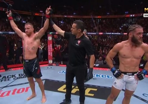 Азербайджанский боец MMA Рафаэль Физиев проиграл Джастину Гейджи