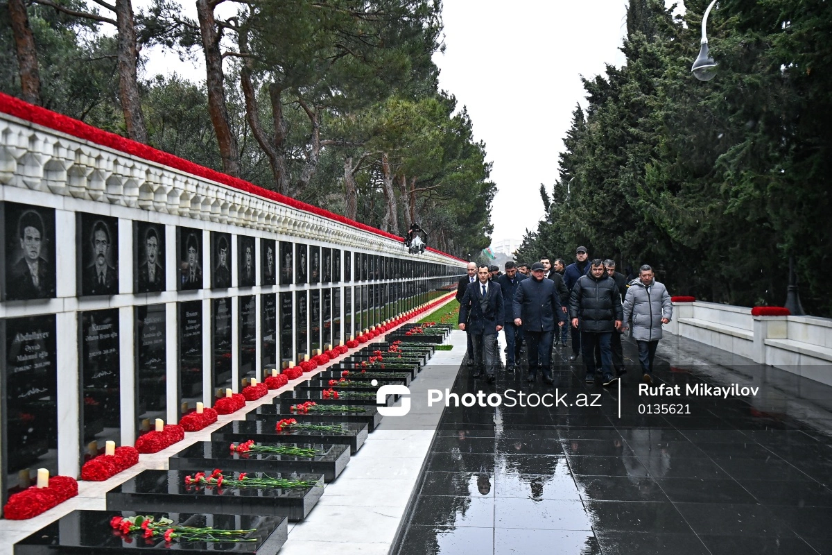 Азербайджанский народ чтит память шехидов 20 Января