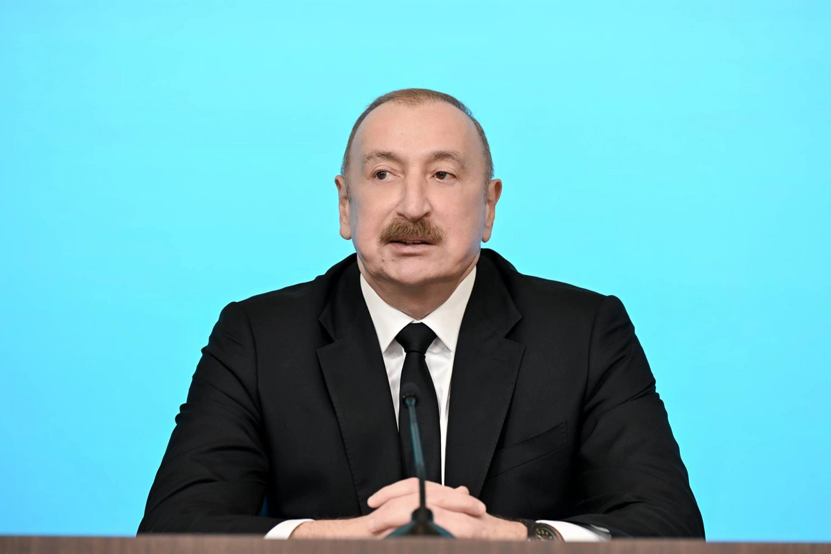 Бахыш Бабаев награжден орденом "Эмек" 2-й степени
