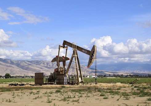 Brent торгуется на уровне $73,6 за баррель