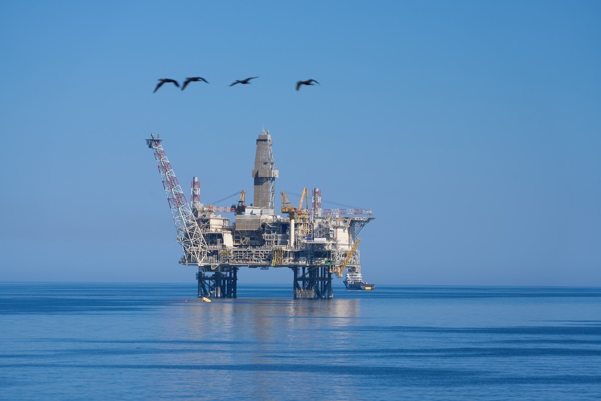 Цена азербайджанской нефти приблизилась к 73 долларам