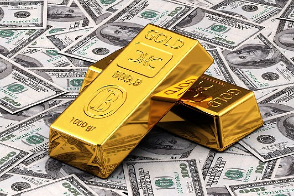 Цена на золото приблизилась к 3900 долларам