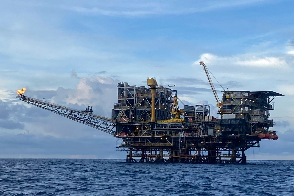Цена нефти Azeri Light подешевела более чем на 4%