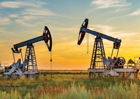 Цены на нефть выросли более чем на 1%