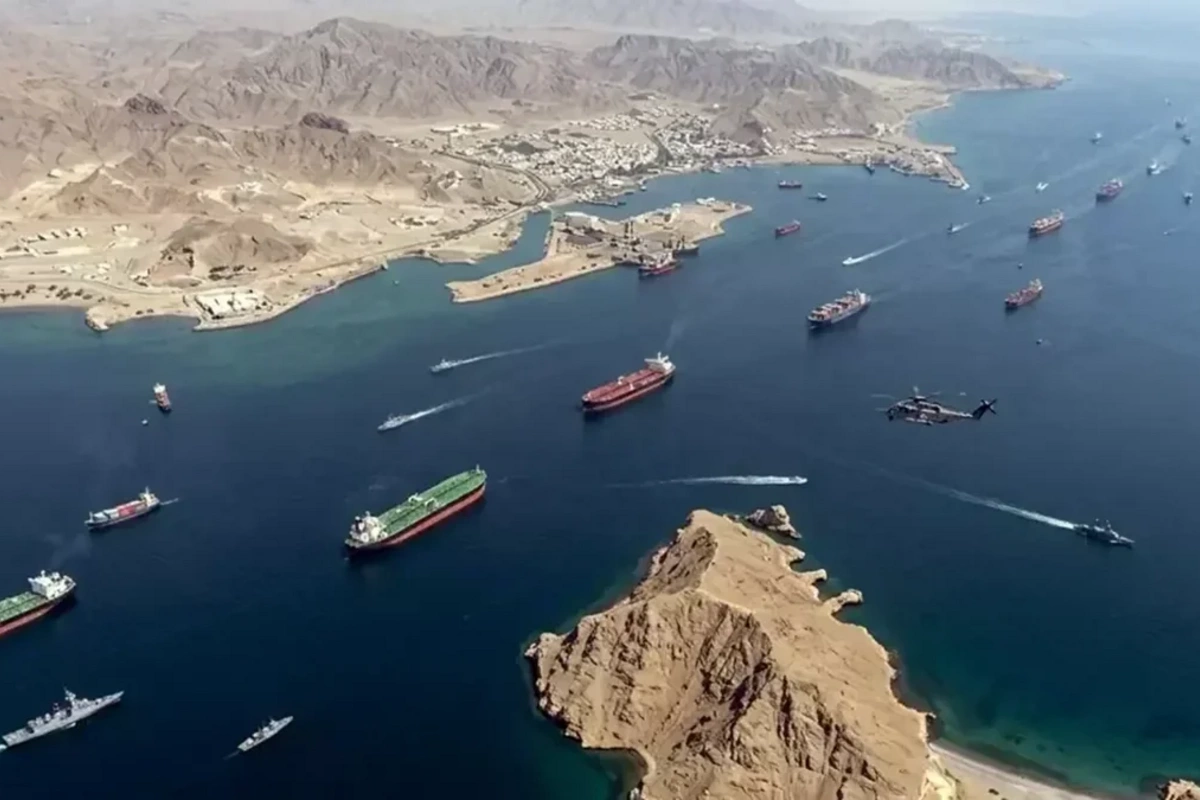 Четыре иранских нефтяных танкера прорвали блокаду Ормуза