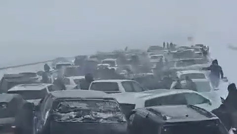 Число автомобилей в массовом ДТП в Казахстане увеличилось до 95-ОБНОВЛЕНО
