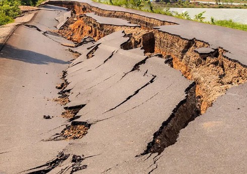 Число погибших при обрушениях из-за землетрясения в Мьянме возросло до 20 человек