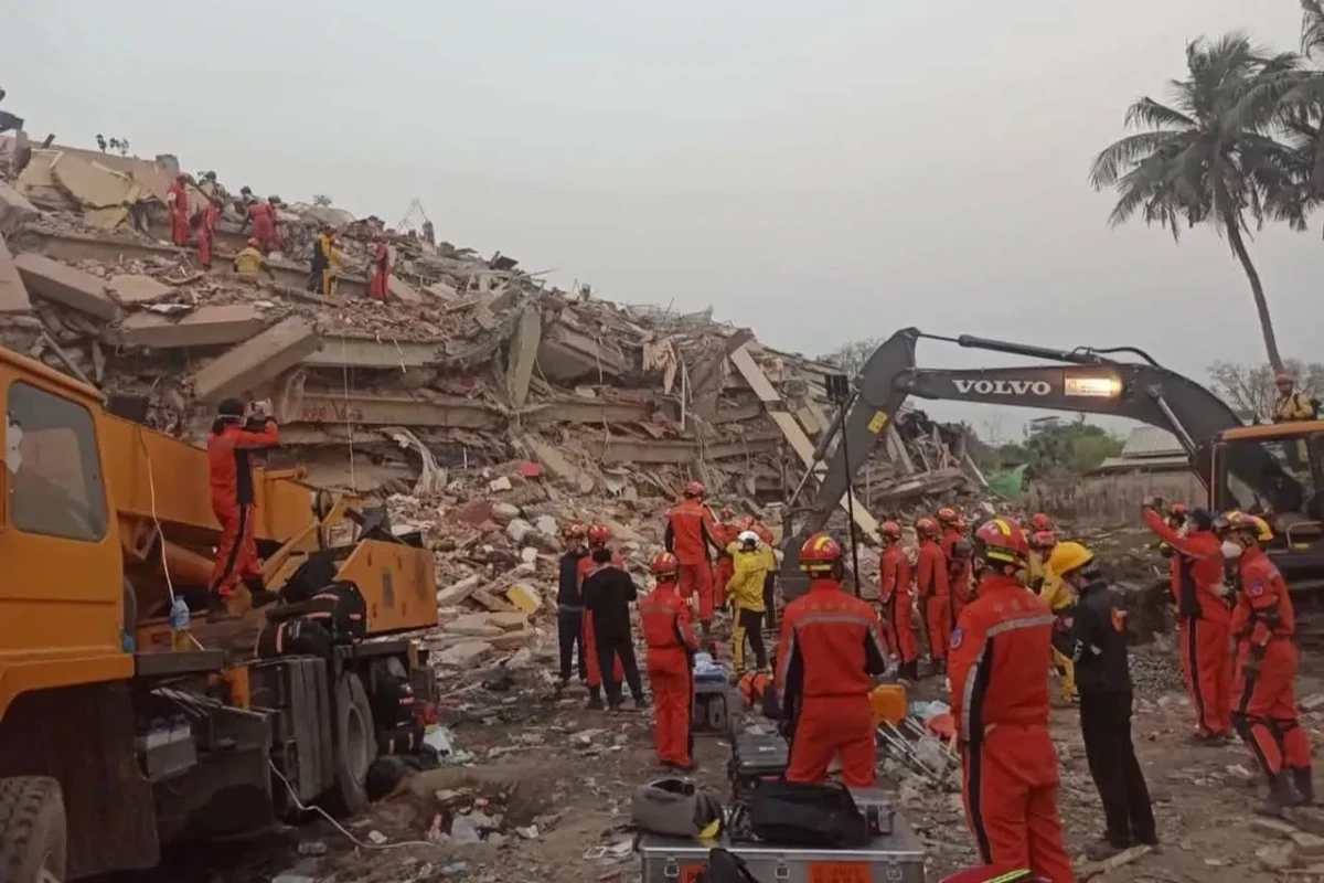 Число погибших в результате землетрясения в Мьянме достигло 3085 человек