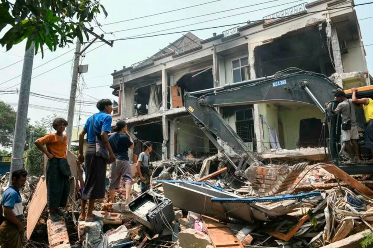 Число жертв землетрясения в Мьянме превысило 2 тысячи