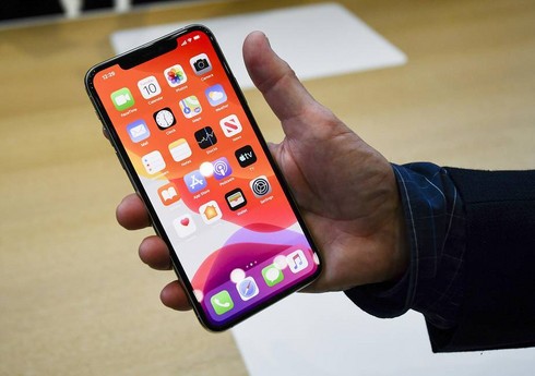 Доля Apple на рынке мобильных устройств Азербайджана снизилась почти на 10%
