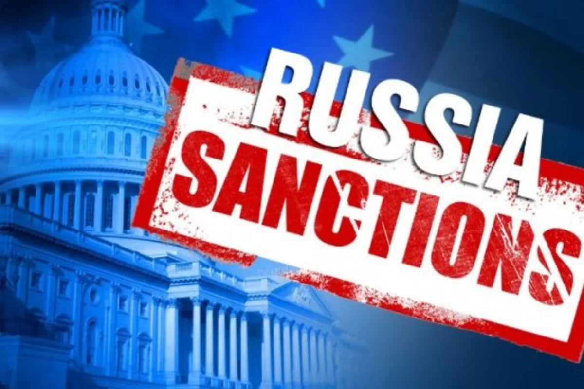 Дональд Трамп продлил на год введенные против России санкции