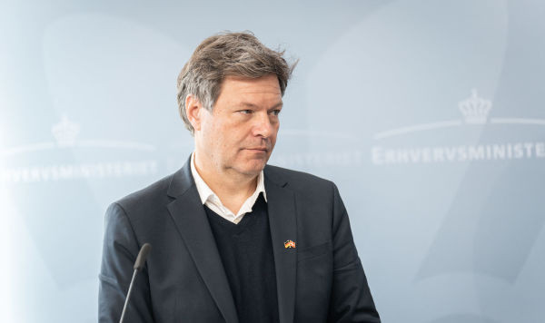 DPA: вице-канцлер ФРГ отменит все встречи