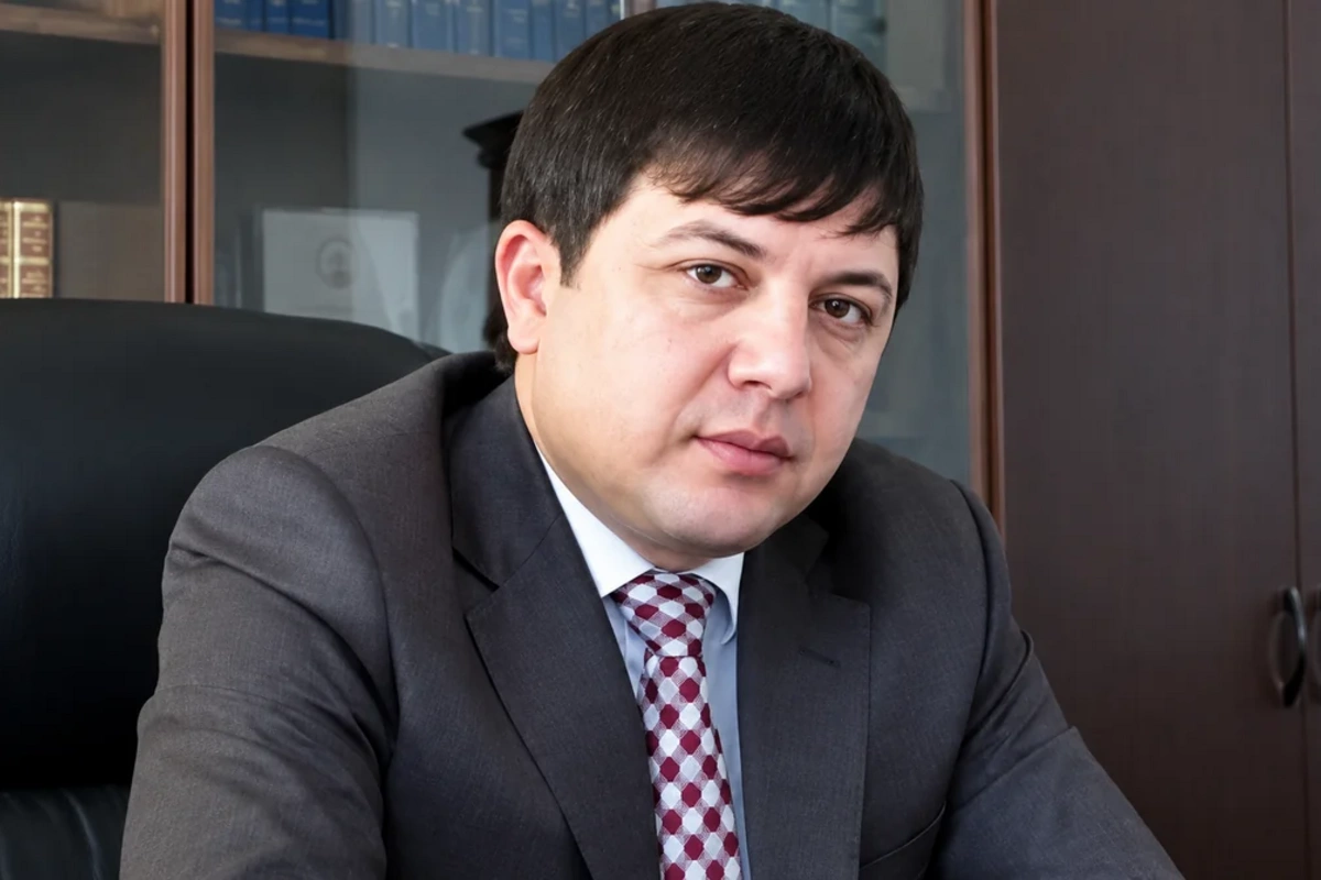 Двоюродному брату замминистра вынесли приговор по делу о мошенничестве