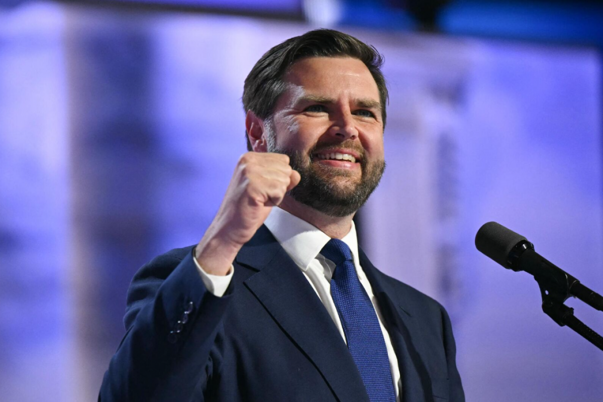 Джеймс Дэвид Вэнс вступил в должность вице-президента США