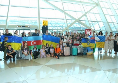 Еще 30 детей из Украины прибыли в Азербайджан для получения реабилитационных услуг