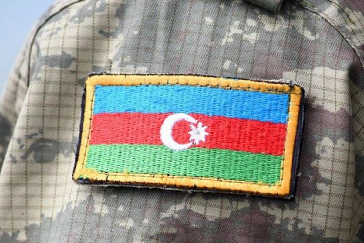 Эти лица будут служить 18 месяцев, несмотря на наличие высшего образования
