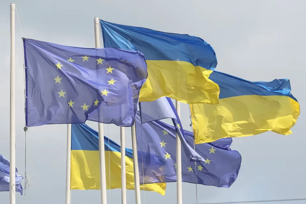 Евросоюз не будет эвакуировать своих дипломатов из Киева, несмотря на предупреждение России