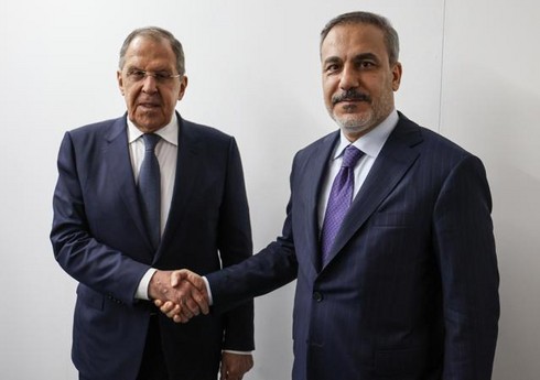 Фидан обсудил с Лавровым российско-украинскую войну