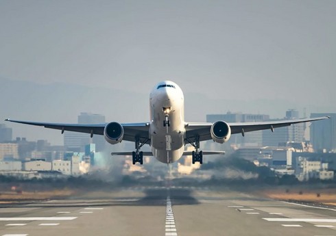 Flightradar: Самолет спецпосланника президента США пересек границу с России