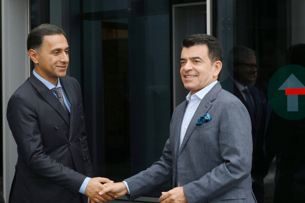 Гендиректор ИСЕСКО прибыл в Азербайджан