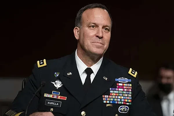 Глава Центрального командования ВС США посетил Ливан