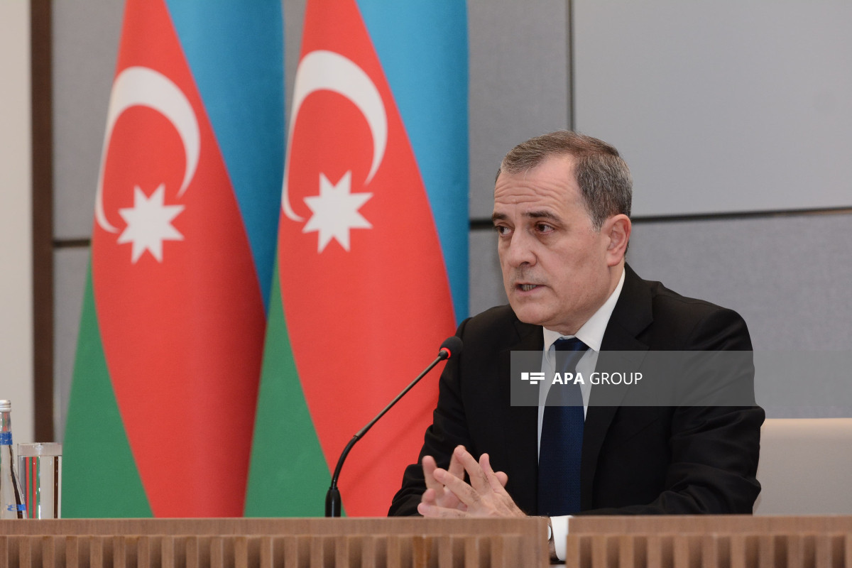 Глава МИД Азербайджана посетит Турцию