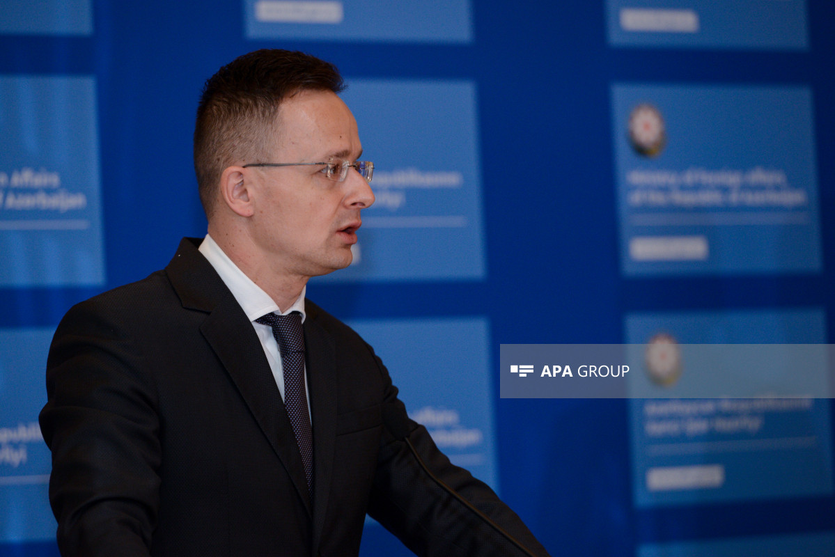 Глава МИД: Венгрия не выживет без российской нефти