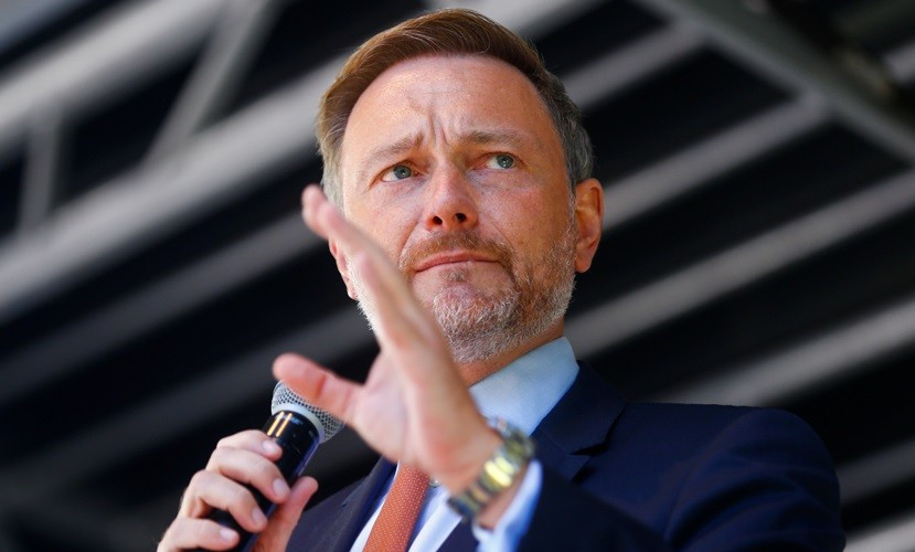 Глава Минфина ФРГ обвинил Шольца в намеренном расколе правящей коалиции