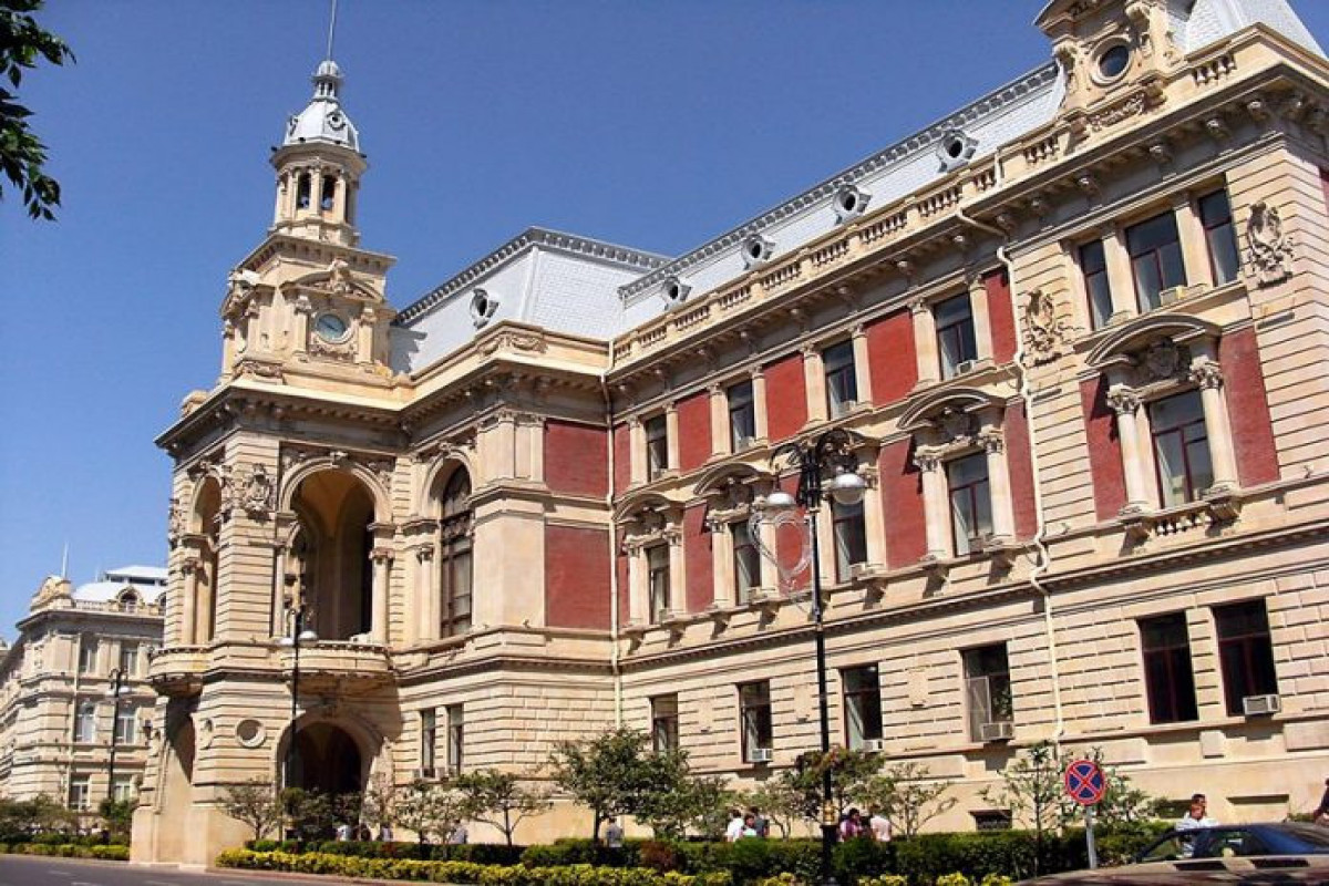 Главам ИВ районов Баку сделано строгое предупреждение в связи с незаконным строительством