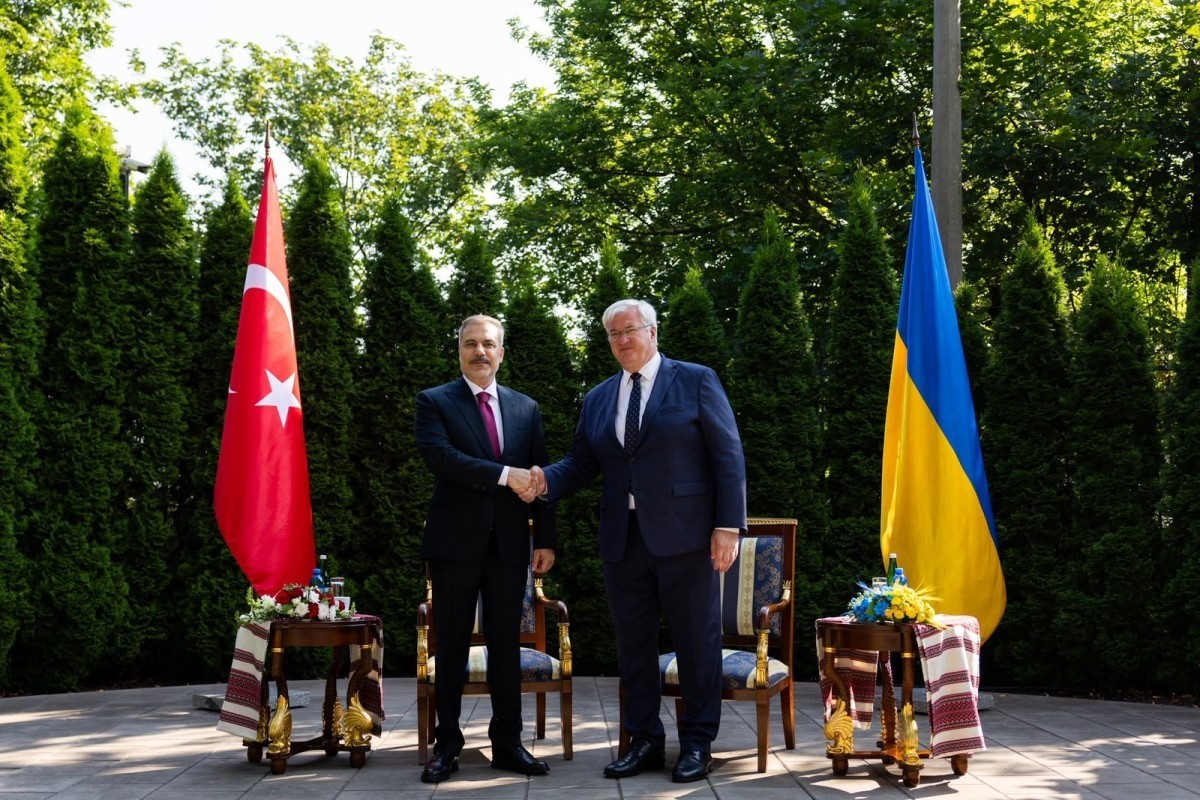 Хакан Фидан встретился с Сибигой в Украине