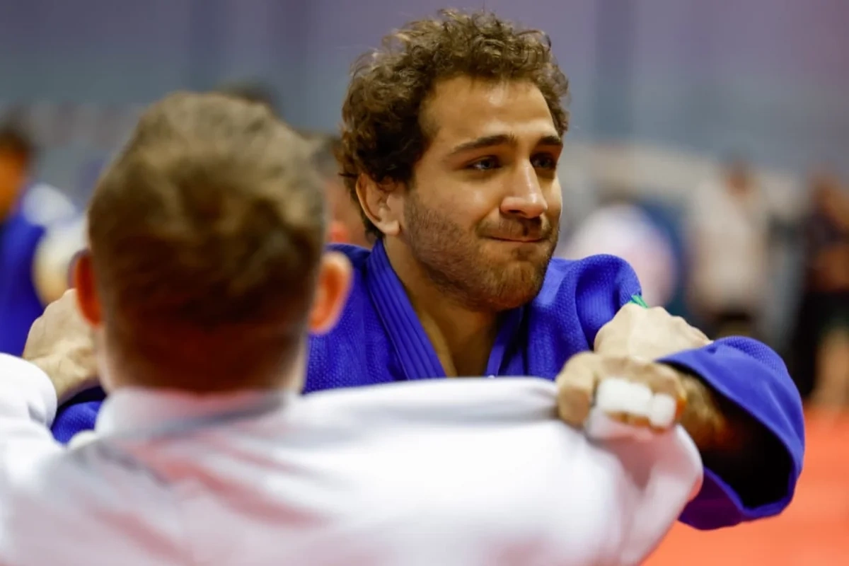 Хидаят Гейдаров завоевал серебряную медаль чемпионата Европы