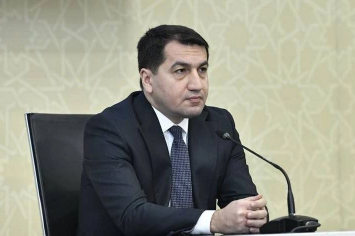 Хикмет Гаджиев: Азербайджан восстанавливает разрушенные территории "с нуля" и даже "с минуса"
