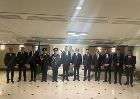 Хикмет Гаджиев посетил новое административное здание посольства Азербайджана в Иране