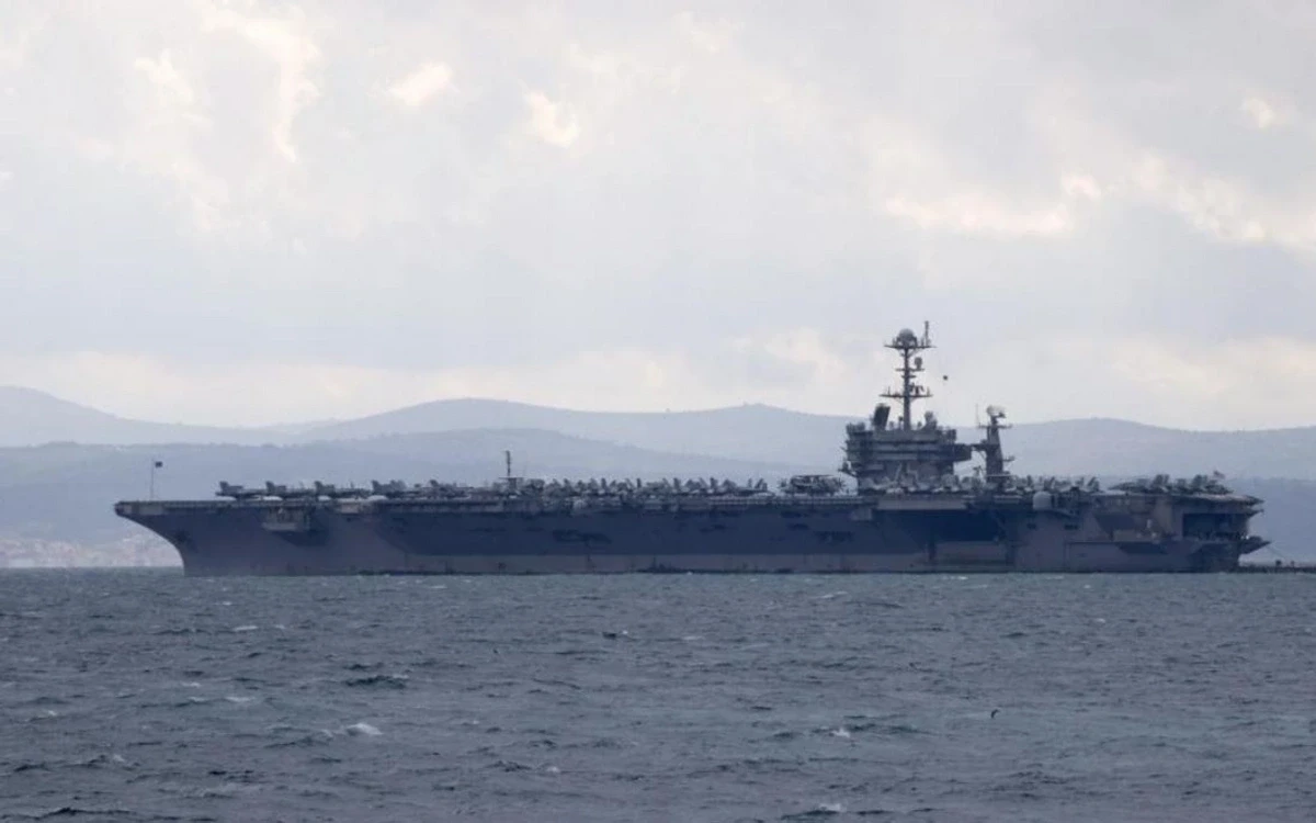 Хуситы заявили об ударе по американскому авианосцу Carl Vinson