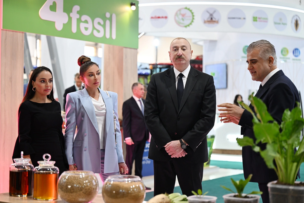 Ильхам Алиев ознакомился с 19-й выставкой Caspian Agro Week и 31-й выставкой InterFood Azerbaijan