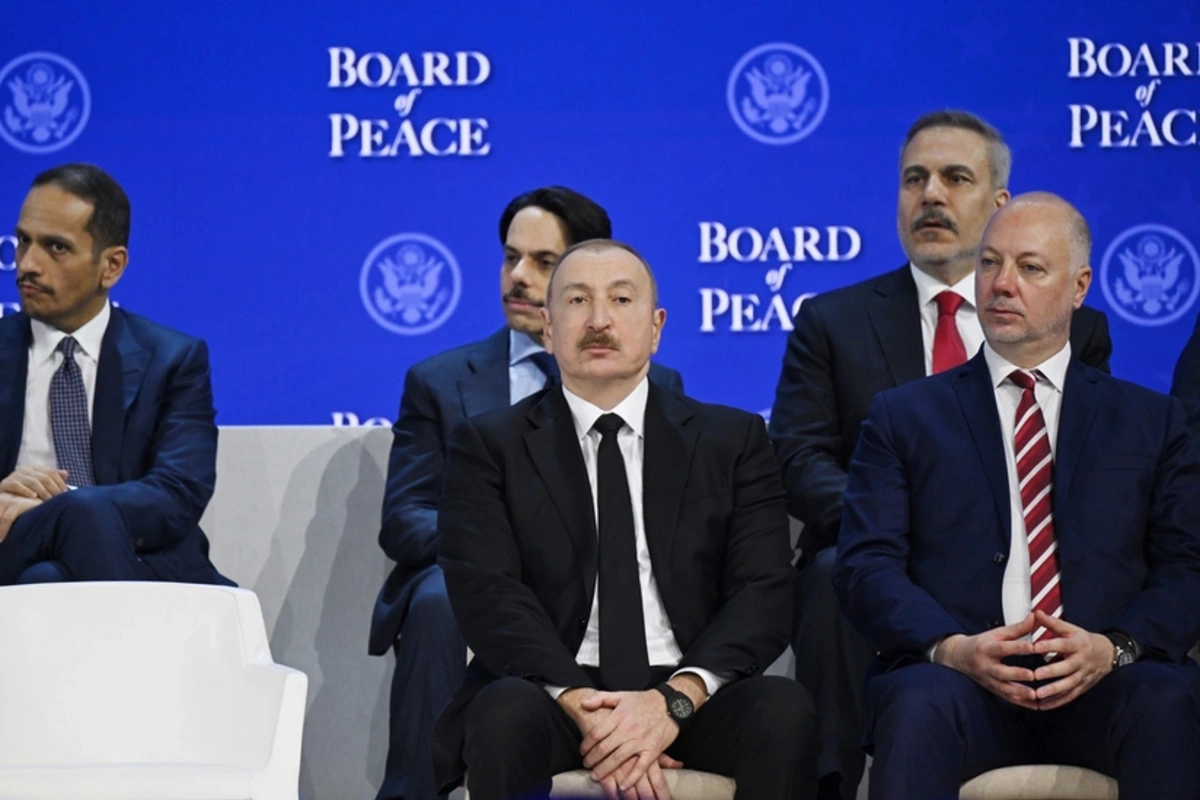 Ильхам Алиев поделился публикацией о встречах, проведенных в рамках Всемирного экономического форума